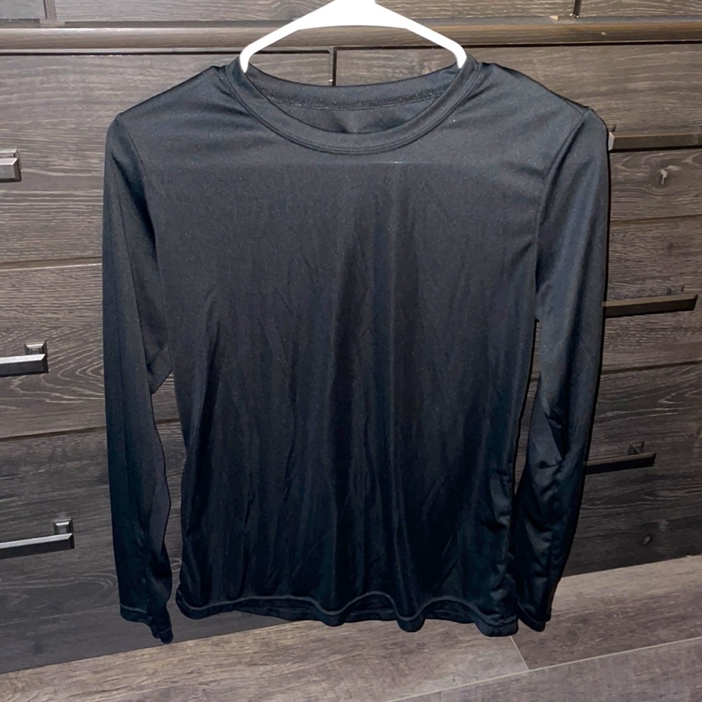 Women’s Black Long Sleeve Swim Shirt